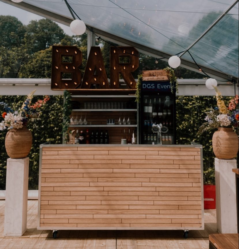 {“eId”:”664558187699606″,”CameraPosition”:1}